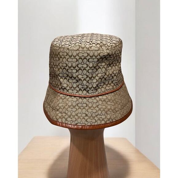 NWOT Y2K Coach Mini Signature Peaked Crusher Hat Size M/L